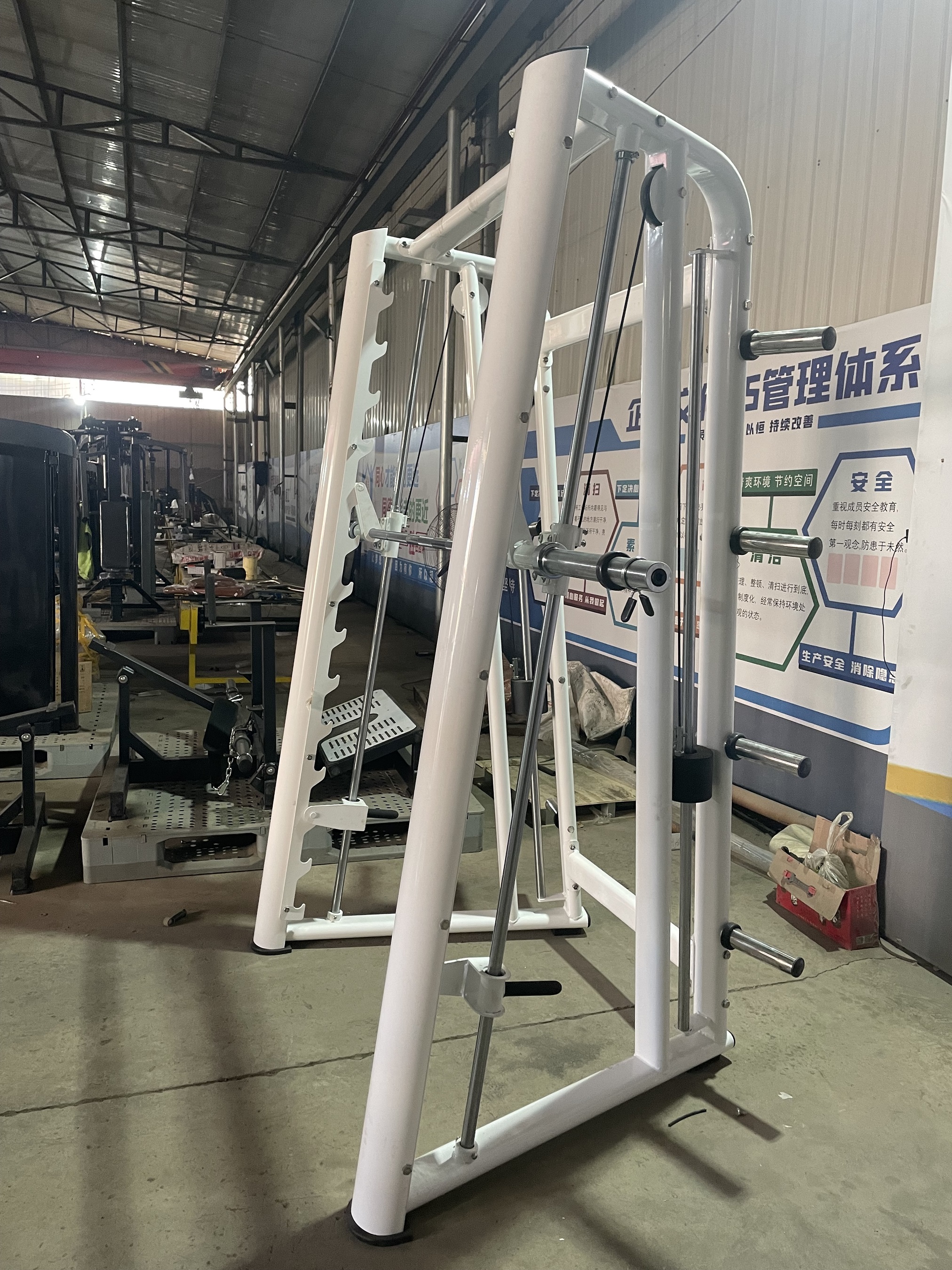 Commercial Indoor Gym Equipment Multi Function Station Plate Loaded Machines Body Building Smith Trainer