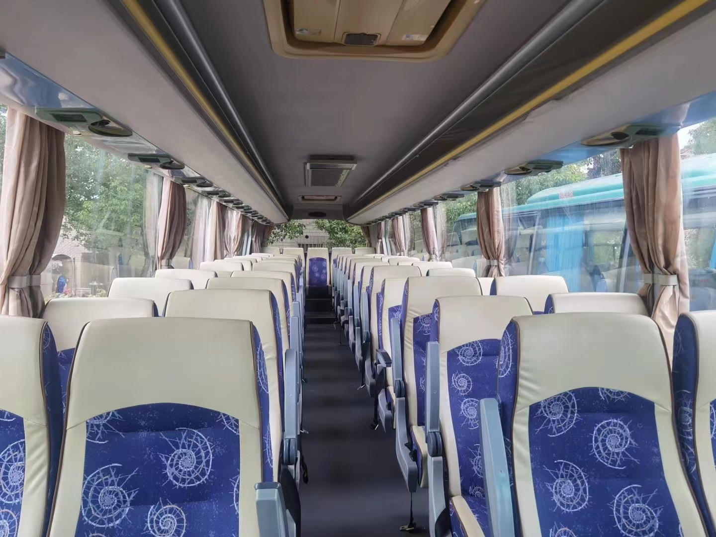 Kinglong Coach Bus Luxury XMQ6128 55 Seats Luxury Tourist Bus Second Hand Tourism Bus