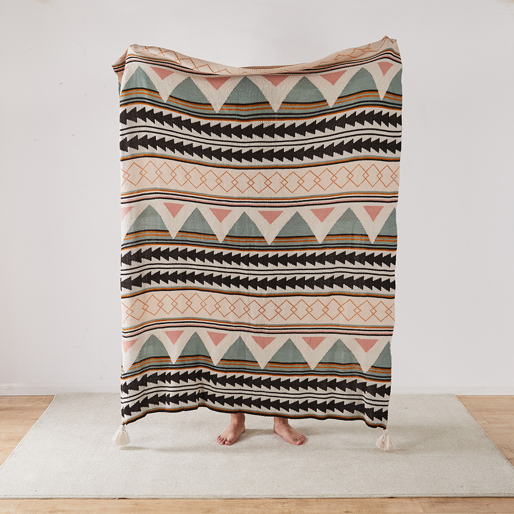 Upgrade Your Picnic Game with Our Soft and Cozy American Style Boho Throw Blanket Set