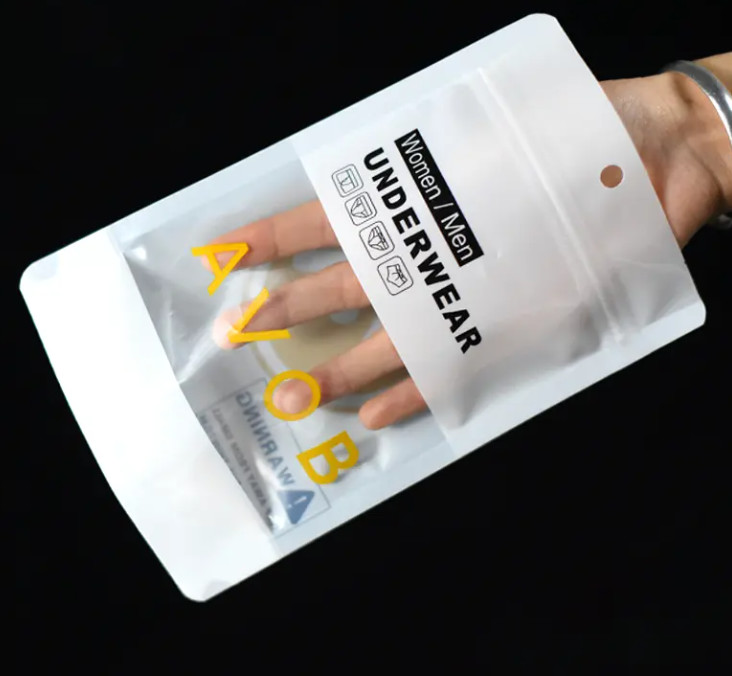 Custom Resealable Stand Up Pouch Underwear Packaging Zip Lock Mylar Bags With Clear Window