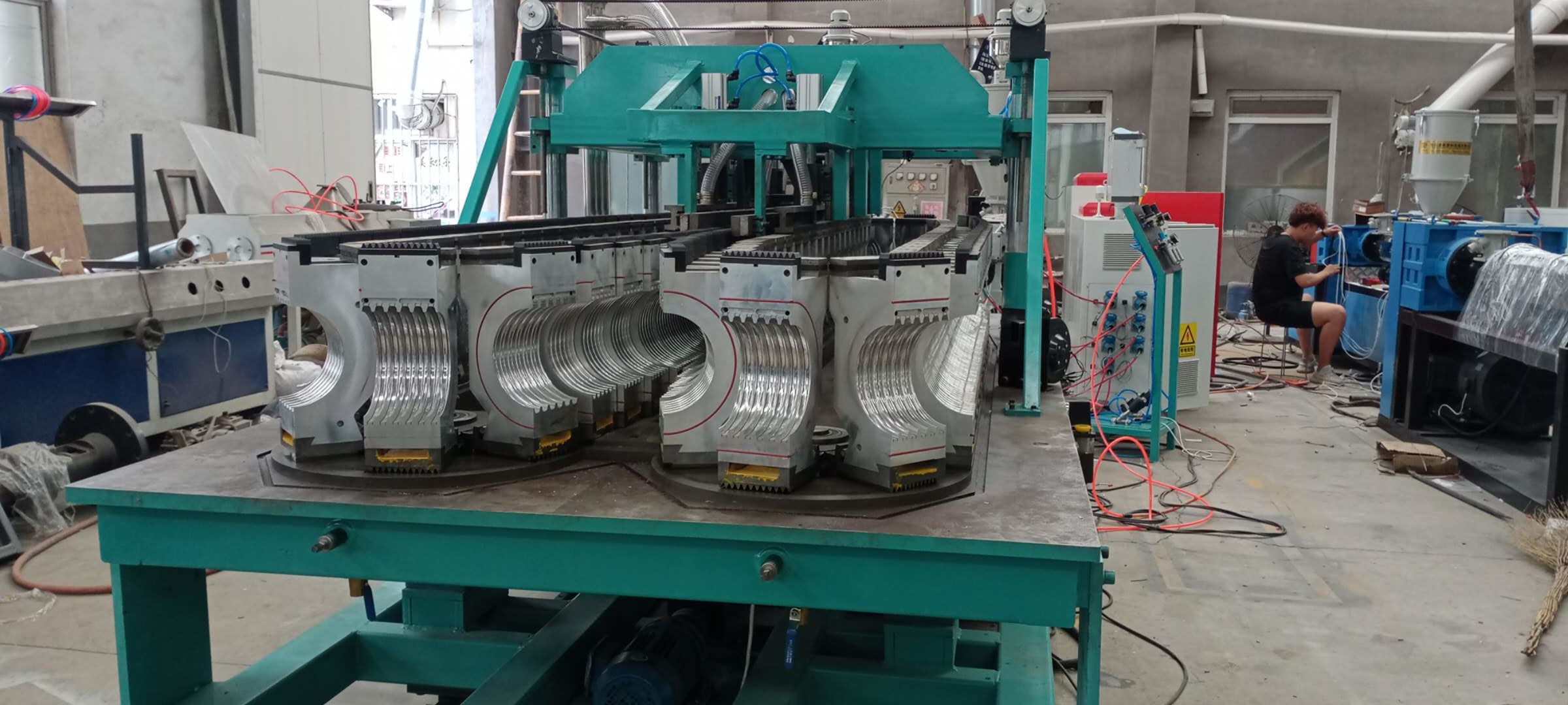 PVC HDPE Plastic Corrugated Pipe Making Machine 380V 50HZ
