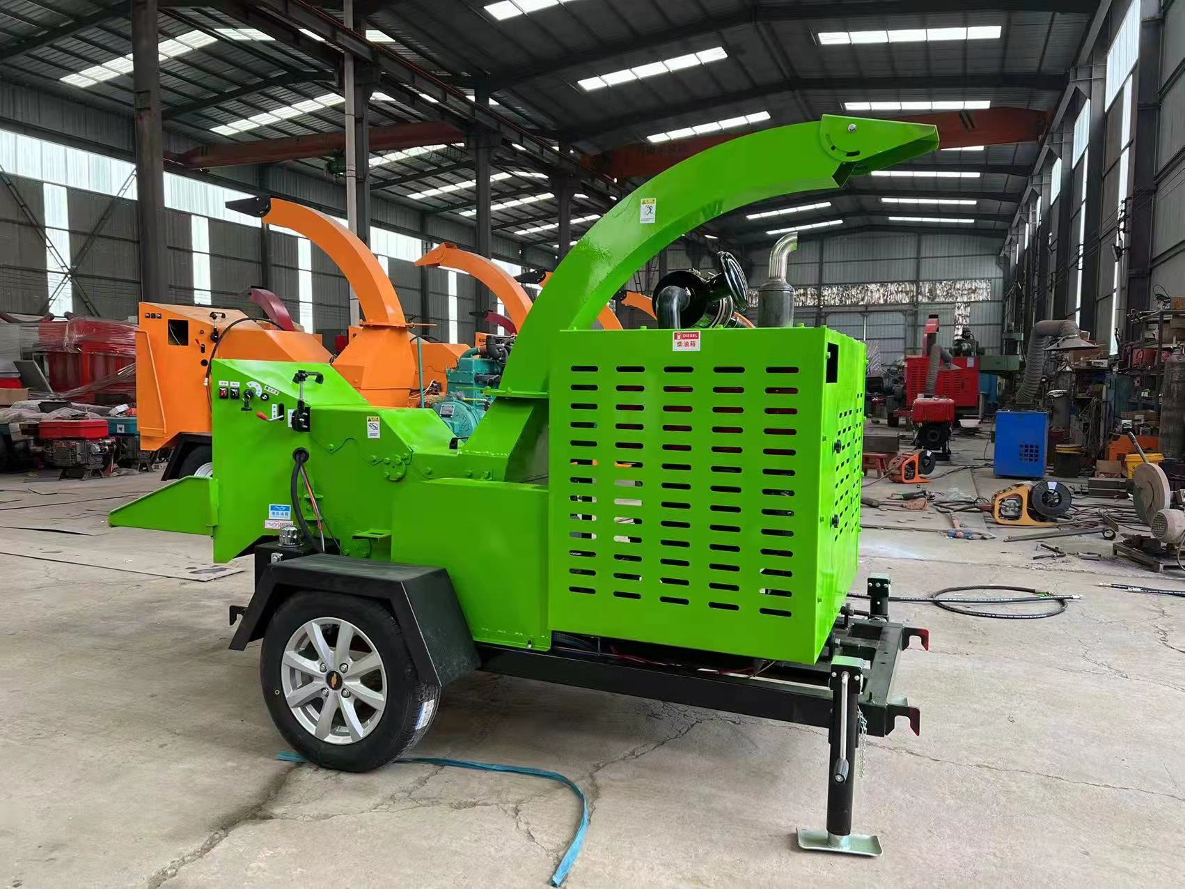 Tree branch wood chipper branch shredder wood chipper shredder for branches