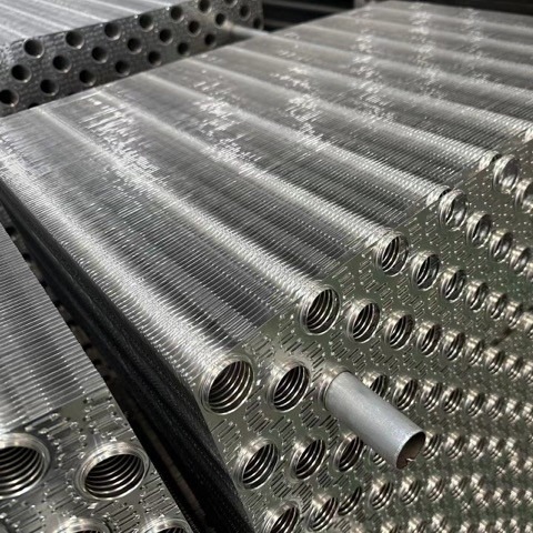 14.3mm Anticorrosive Louvered Fins Aluminium High Heat Transfer Performance Condensing Louvers 34*29.5