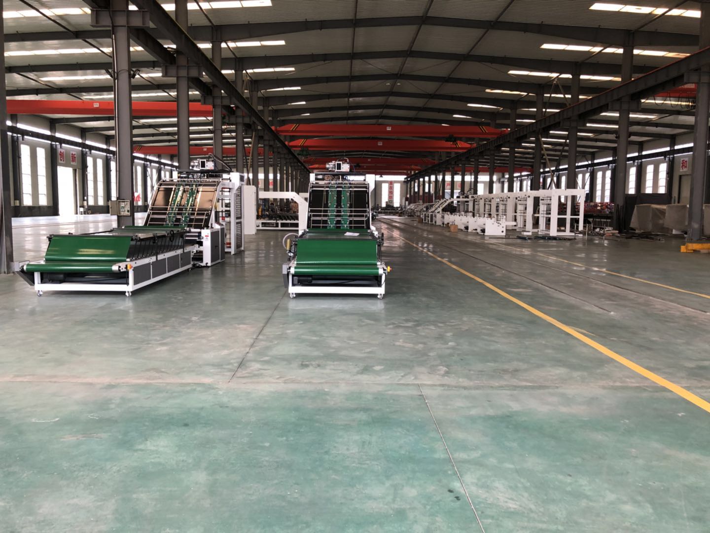  Automatic flute laminator for corrugated paperboard