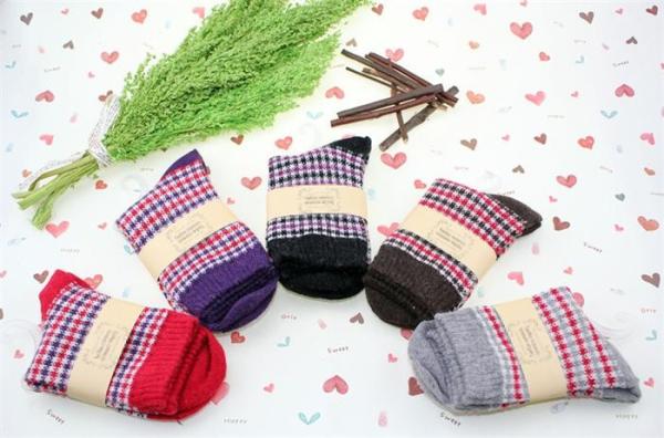 Elegant colorful christmas design OEM high quality promotional wool dress socks