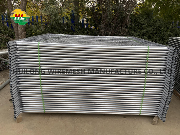 Heavy Duty Anticlimb 2.4m X 2.1m Mesh Temporary Fence For Construction Site