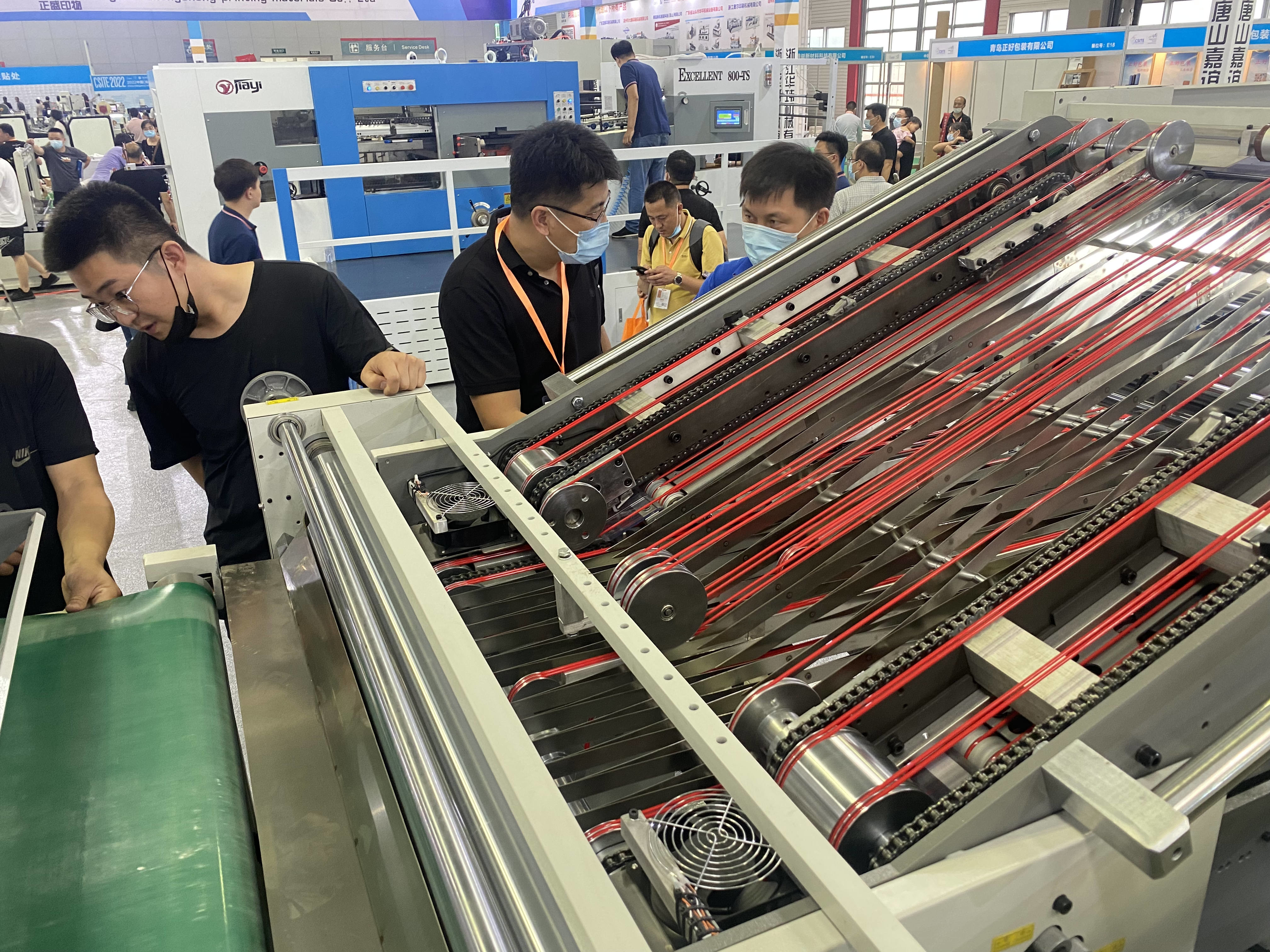 600*600mm Litho Fully Automatic Lamination Machine 105 pcs/min
