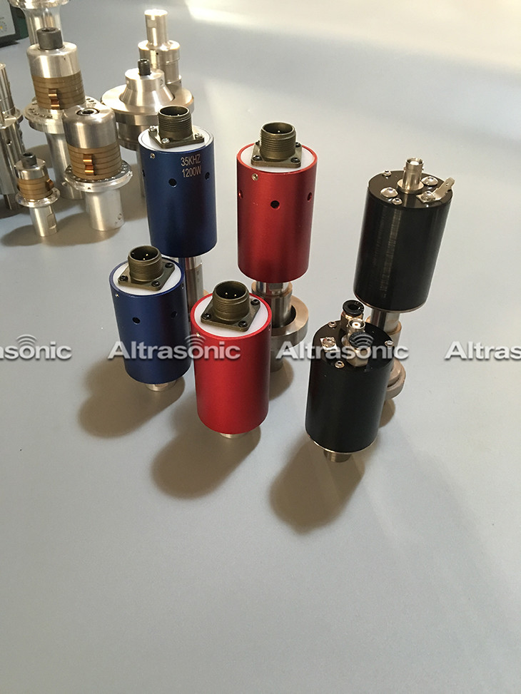 30Khz Ultrasonic Converter With BNC Connector , 46mm Outer Cover