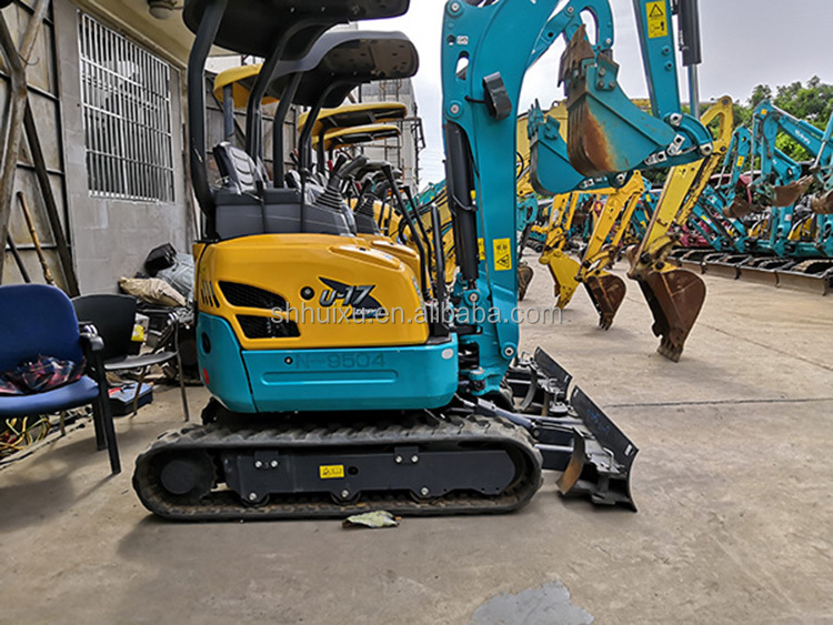 used 2T Kubota U17 hydraulic crawler excavator have high quality with a discount price on construction