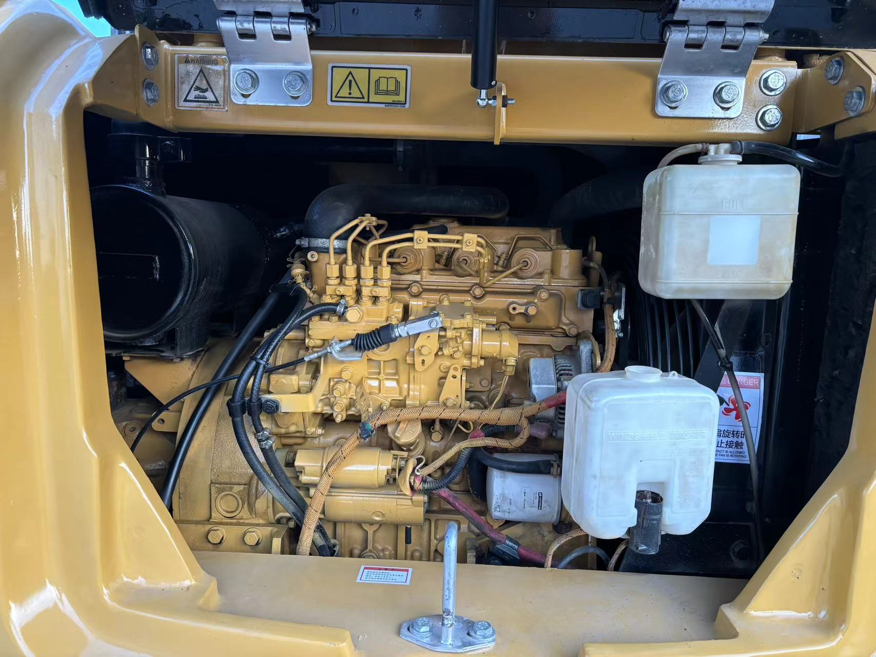 Second Hand Caterpillar CAT 307 Crawler Excavator from Japan with Low Working Hours