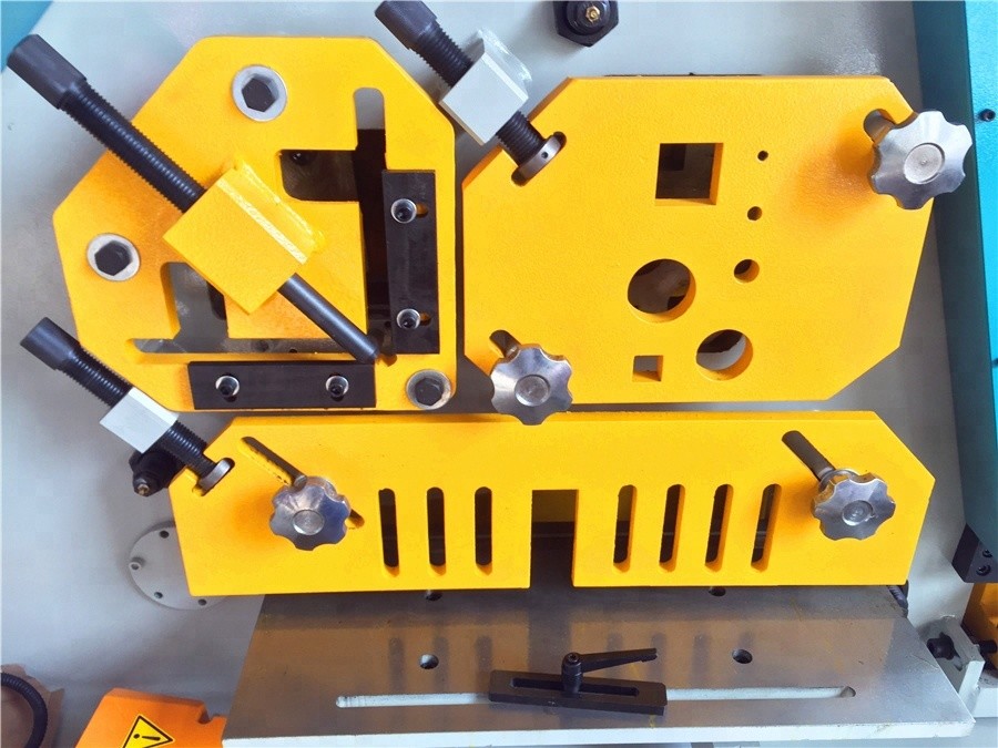 Q35Y 120T Steel Iron Worker , 220V 450V Hydraulic Punch And Shear Machine