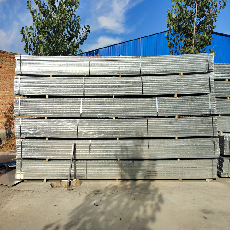 Construction Serrated Carbon Steel Bar Grating Hot Dipped Galvanized 325/30/100