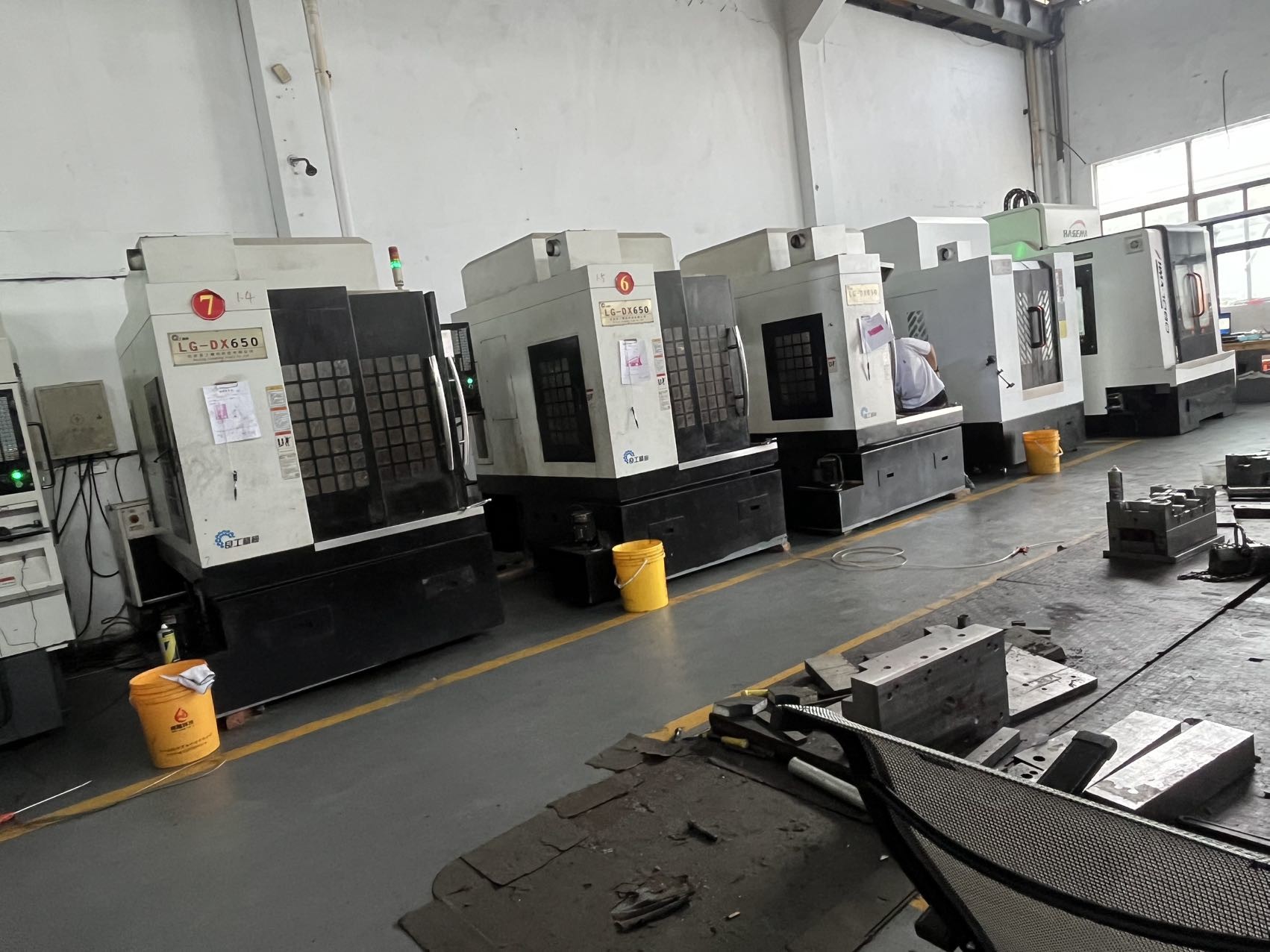 Custom Good Quality for Sanitary Molds Manufacturer | Precision Compression Tooling for Durable & Aesthetic Bathroom & SMC Shower Pan / Tray by UTrust