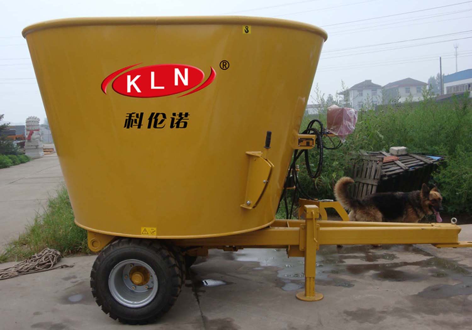 6M3 Vertical TMR Mixer Animal Feed Grinder Electric Tractor Cow Fodder