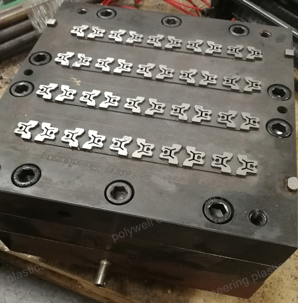 Plastic Moulding Dies For Single Screw Extruder Machine Mould Making In China