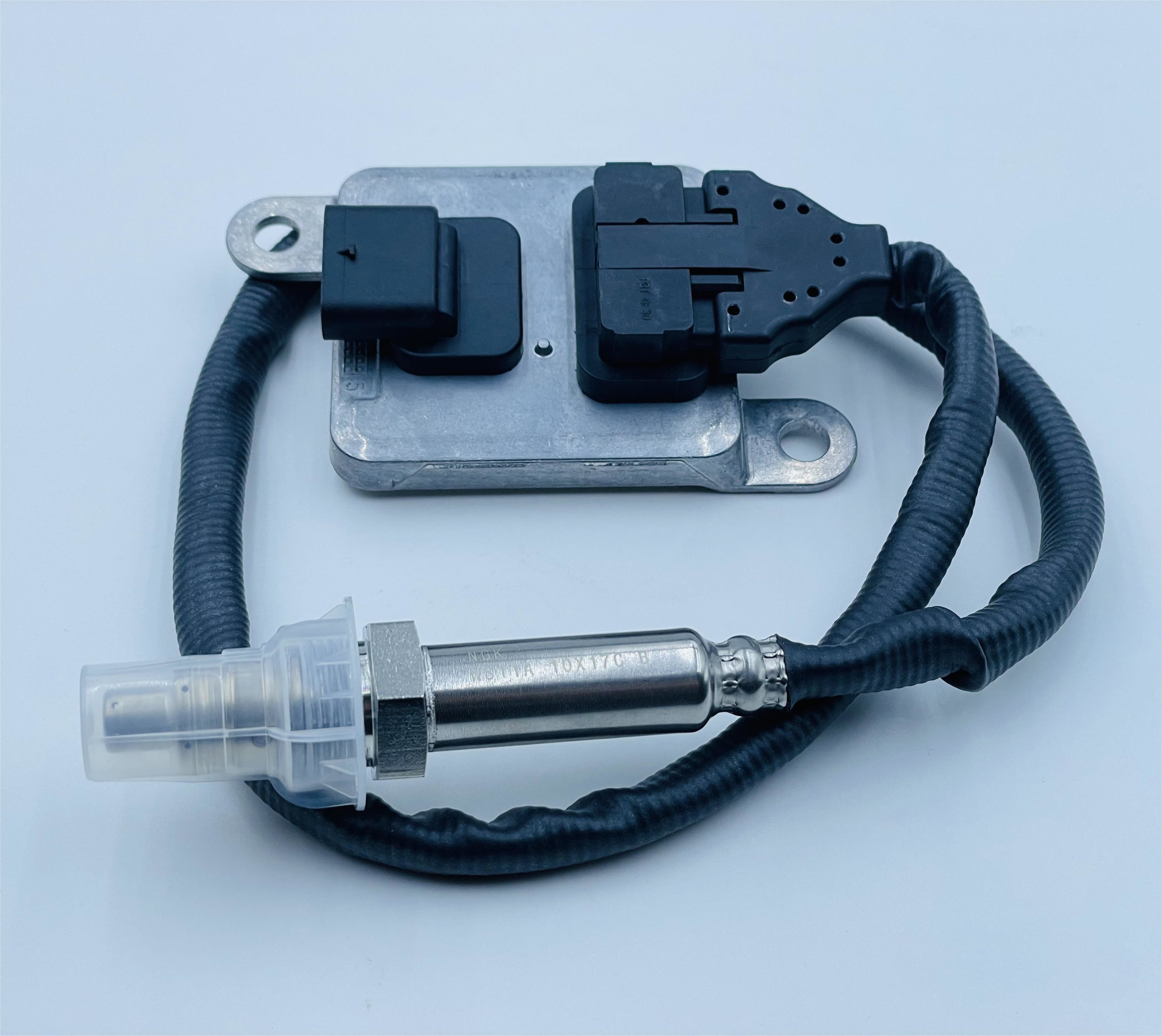 12V Nitrogen Oxide Sensor NOx Sensor For FUSO Truck OEM 5WK97200 ML239299