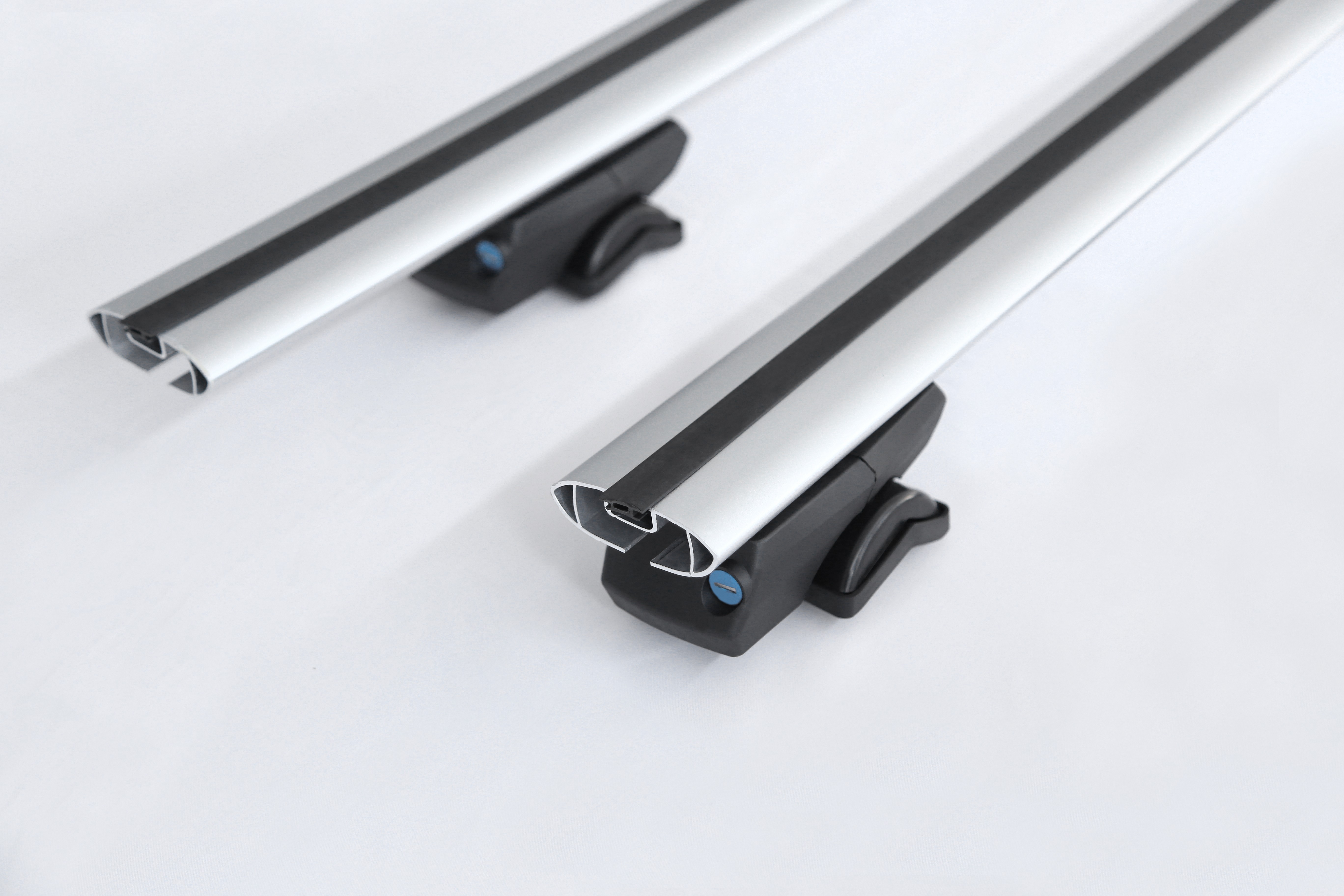 Adjustable Roof Rack Cross Bars 94cm-117cm Power Coating