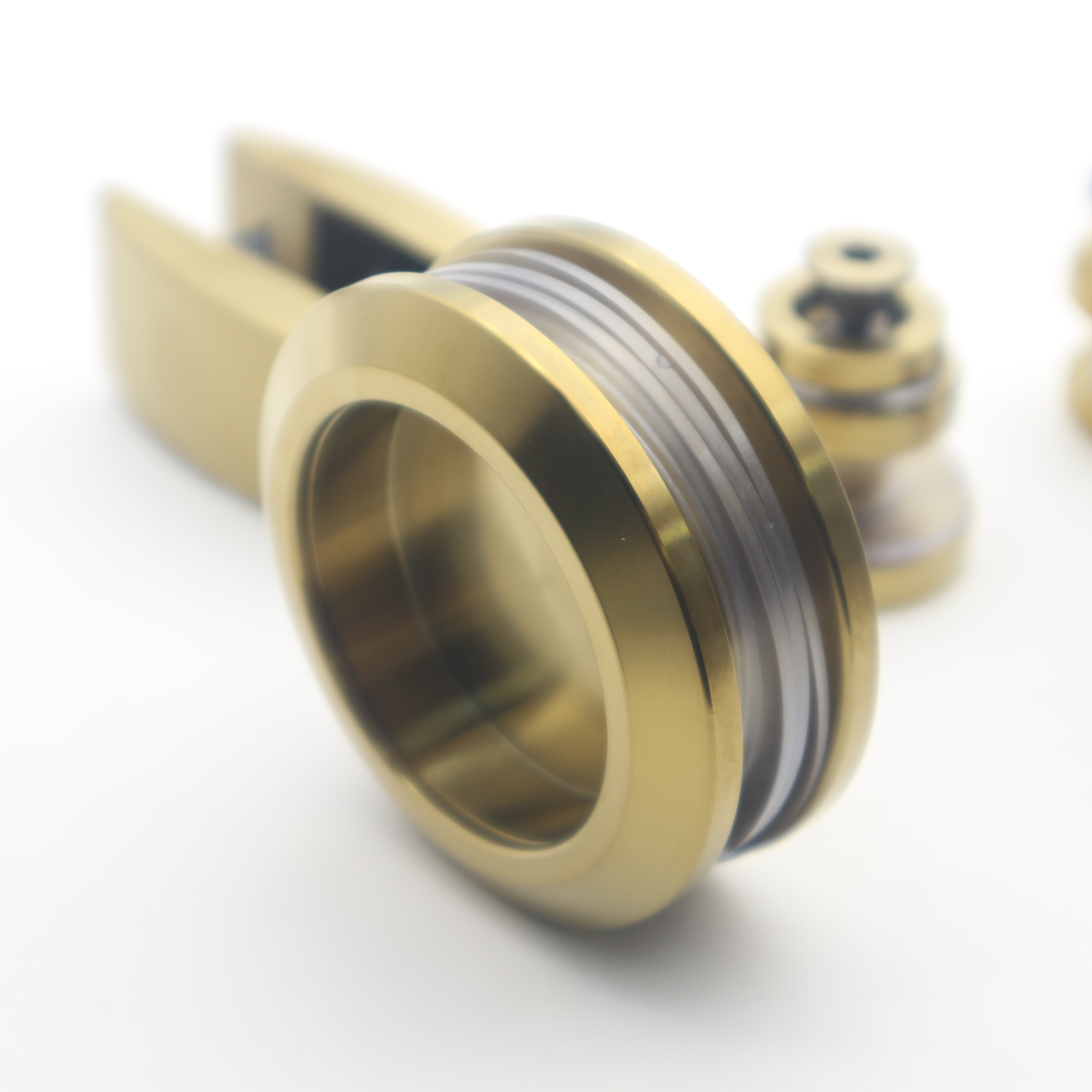 Zinc Alloy SS304 Heavy Duty Frameless Telescopic Sliding Barn Door Hardware Fitting