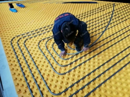 Output：450kg/H Customizable Water Underfloor Heating Module Panel With Thermal Insulation Production Line