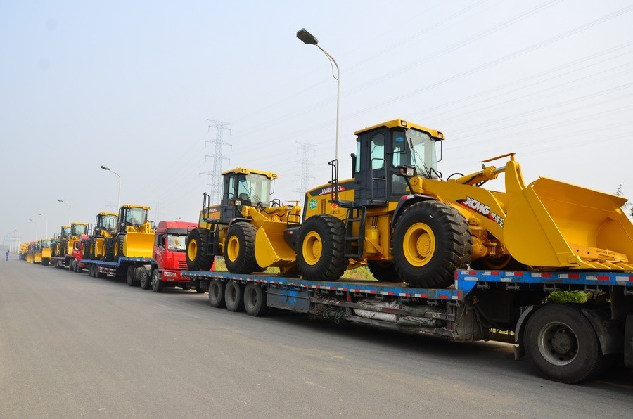 CE / EPA Certified Compact Wheel Loader With Water Tank Anti - Dust Structure