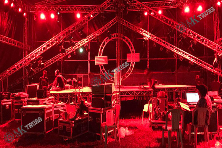 100*100*1500mm Aluminum Line Array Lift Stage Truss Tower for Outdoor Event Equipment