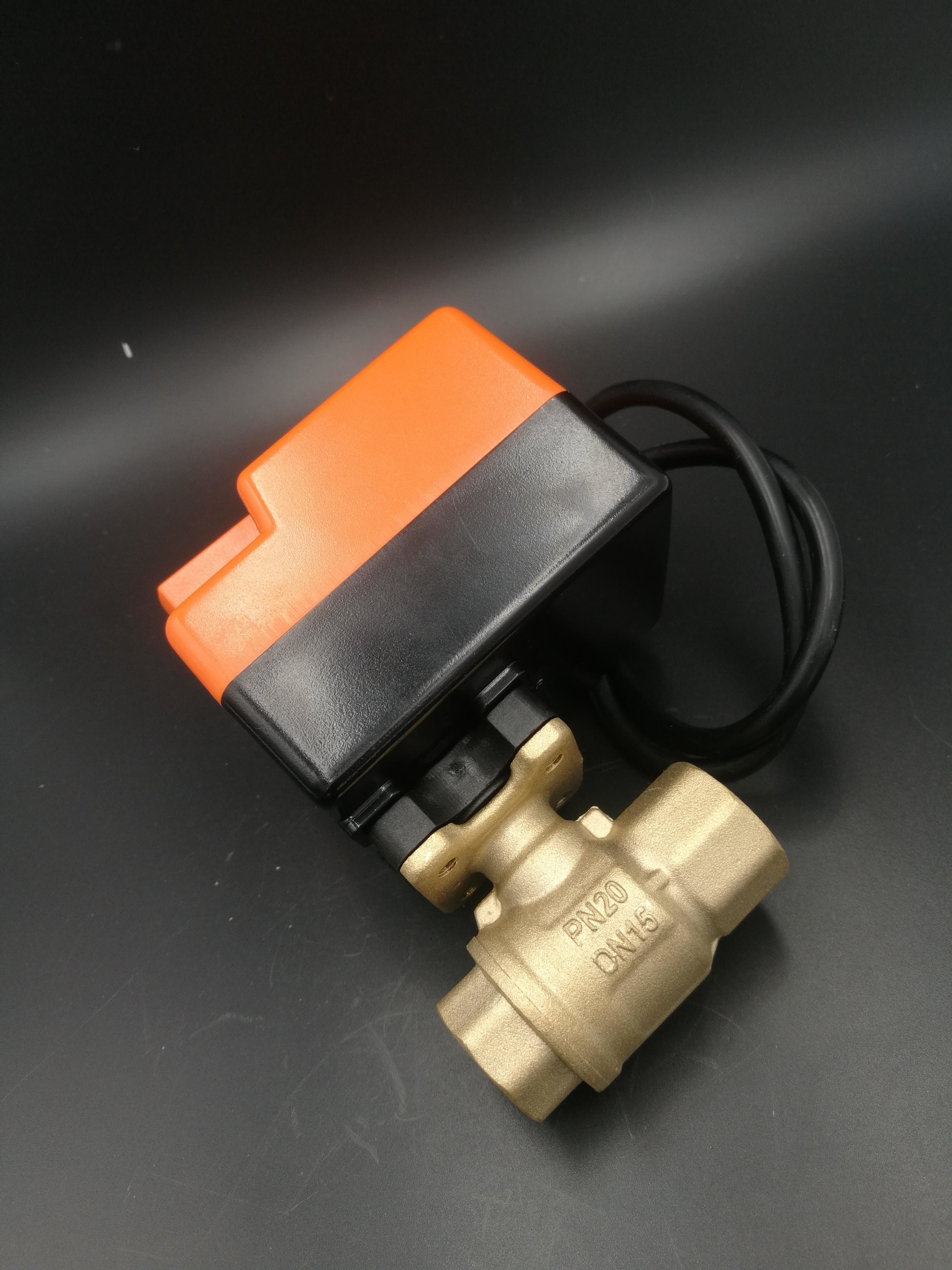 Hydronic Cassette Ceiling Fan Coil Unit , Chilled Water 4 Pipe Fan Coil Unit 600CFM