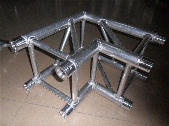 Silver Color 30*30CM Perfect Design Spigot 90 Degree Aluminum Truss Coupler Triangle With 3 Sides