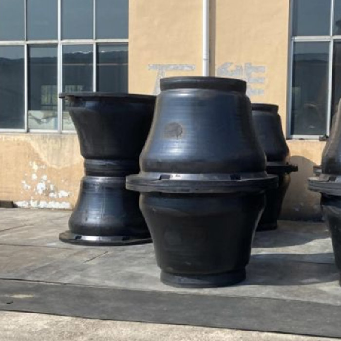 Customized Cone Rubber Fenders Marine Ship Rubber Fender For Ship Protection