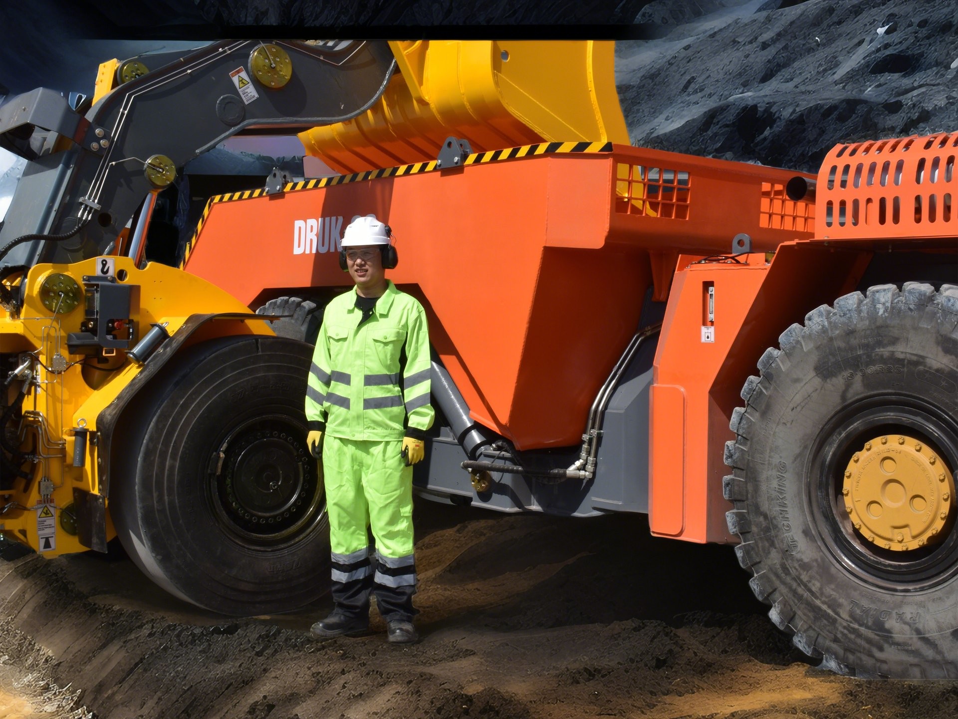 VOLVO Engine 20 Tons Mining Dump Truck Tipper Truck Underground