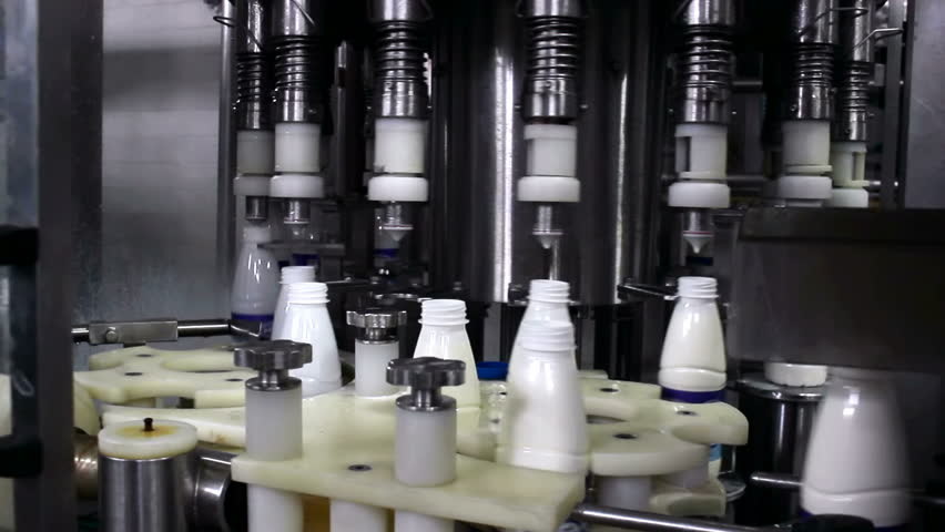 3 Holes Fresh Milk Soft Drinks Plant Equipment / Dairy Production Equipment