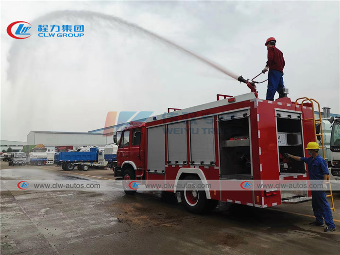 LHD RHD Double Row Dongfeng Fire Fighting Truck With 3500L Water Tanker