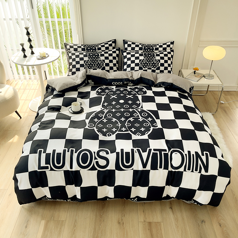 Luxury Lattice Bear Fashion Design Duvet Cover Bed Sheets Set for Children and Adults