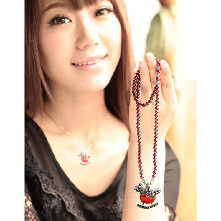 5mm Round Genuine Garnet Beads Bracelet with 925 Silver Marcasite Horse Garnet Charm (B120706)