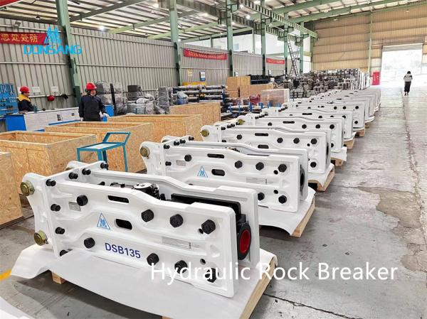 Chisel 165mm Wide Hydraulic Hammer Breaker Box Type For 30 Ton 35 Ton 40 Ton