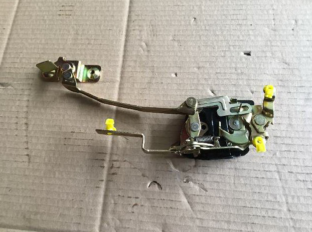 1745181192 ISUZU Auto Parts Manual Door Lock for Forward Trucks And Tractors