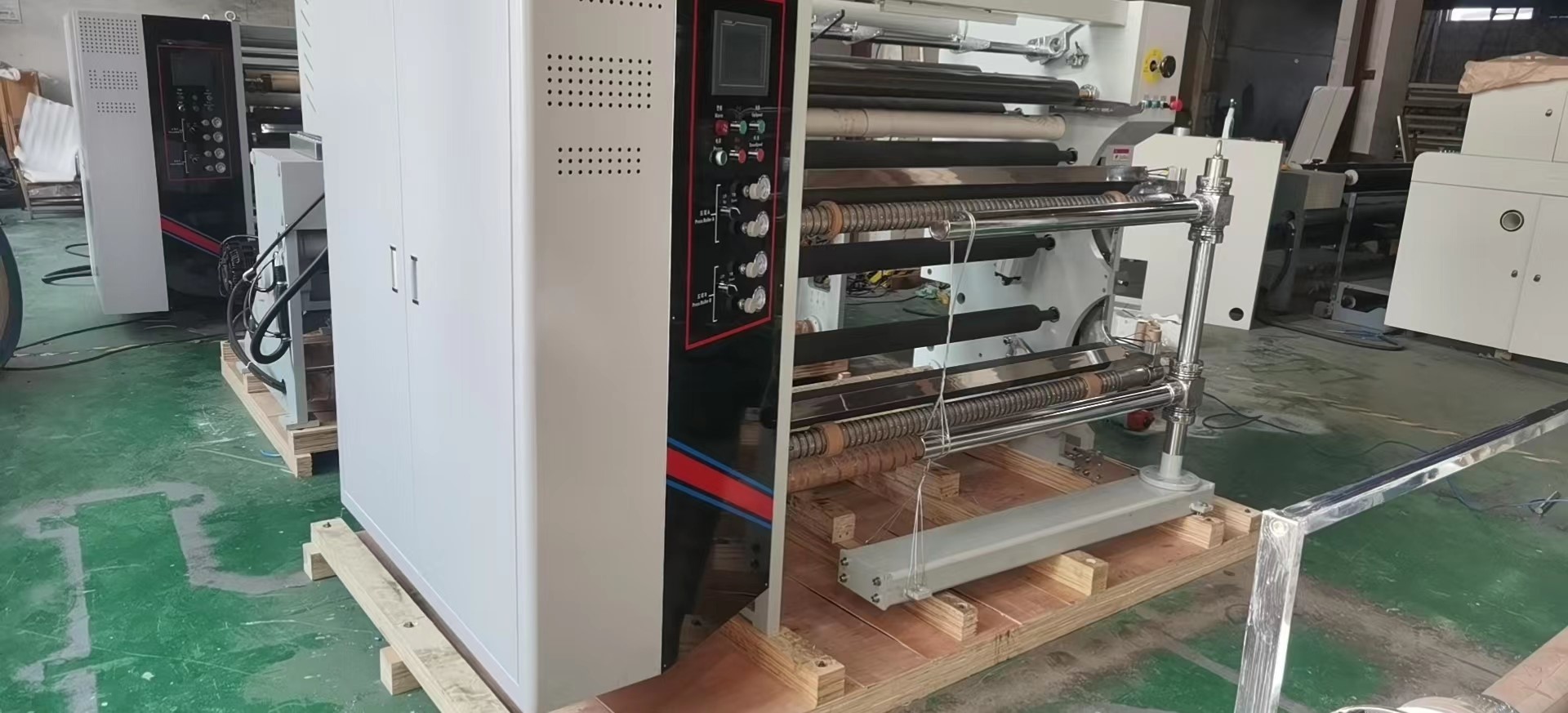 HJ-1100A-III PET Slitting Rewinder Machine 0.5mm 20 - 1100mm Width 450m / Min