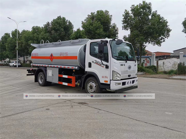 FAW Brand 8ton New Left Hand Drive Fuel Bowser Price Oil Fuel Truck With Dispenser