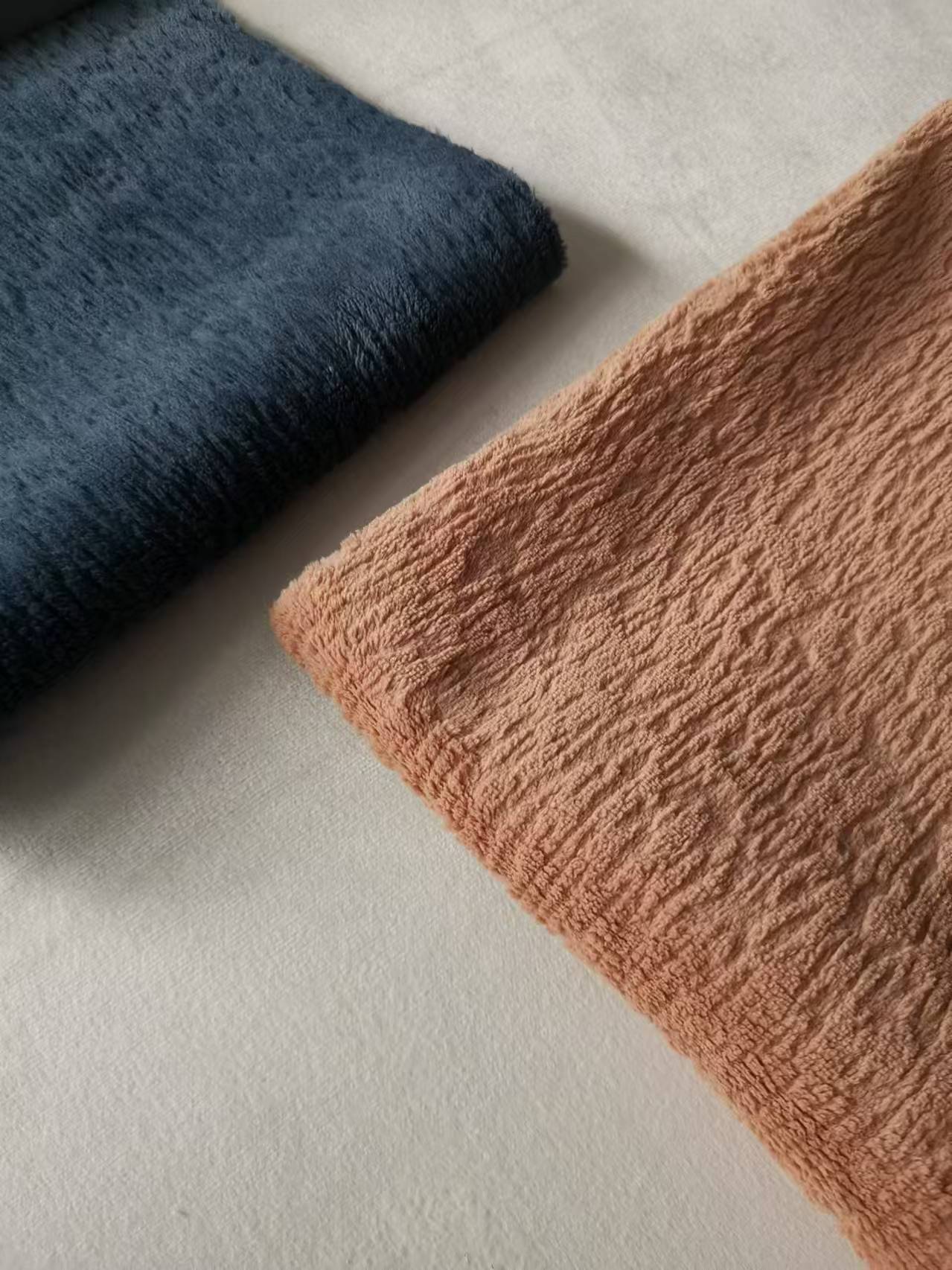 Knitted Luxury Sofa Fabric Shrink Resistant With Customized Color