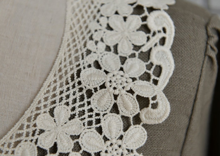 Embroidered Water Soluble Floral Lace Collar Applique For Lady Garment 100% Cotton
