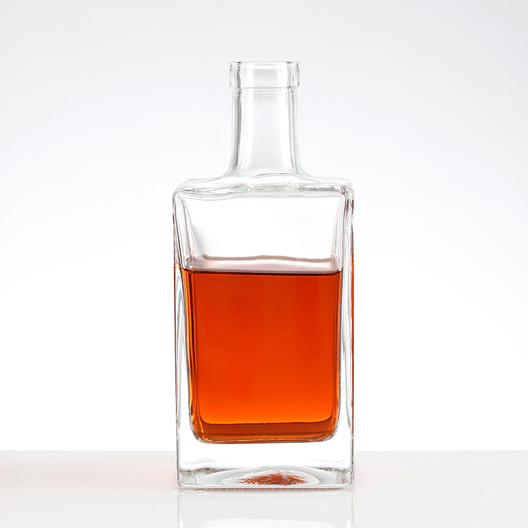 700ml 750ml Vodka Bottle for Custom Super Flint Material Liquor Brandy Glass Bottle