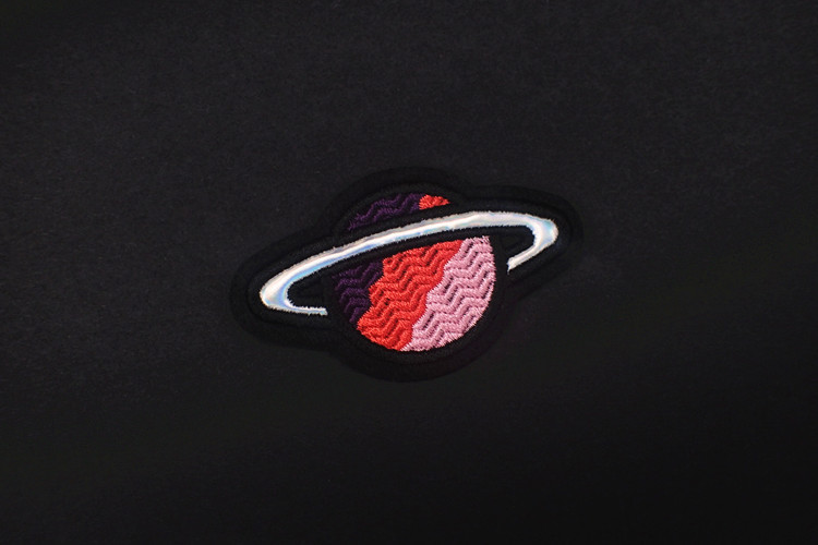  Custom Embroidered Iron On Patches No Minimum For Clothing Manufactures