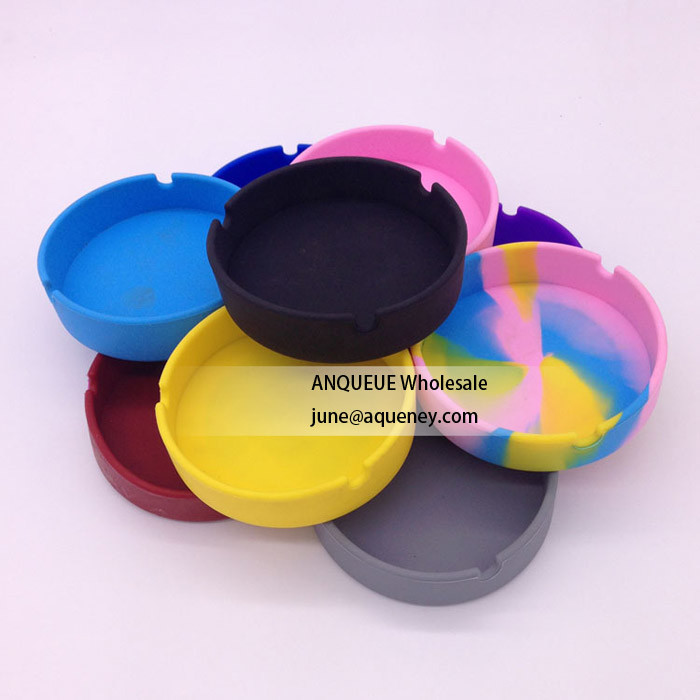 Custom Size Custom Color silicone ashtray Silicone portable pocket ashtray