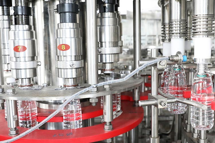 Mineral SUS304 Water Filling Machine Pneumatic Fully Automatic