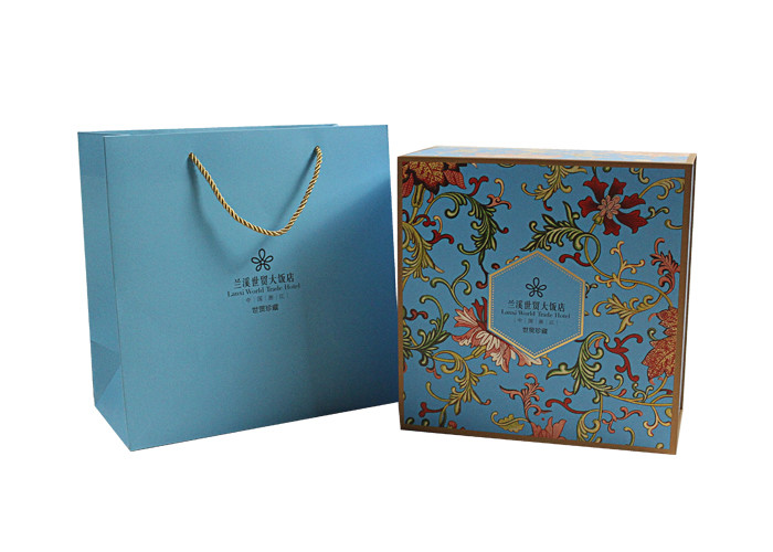 CMYK Logo Blue Paper Bags With Handles Handmade 200gsm Paper Material
