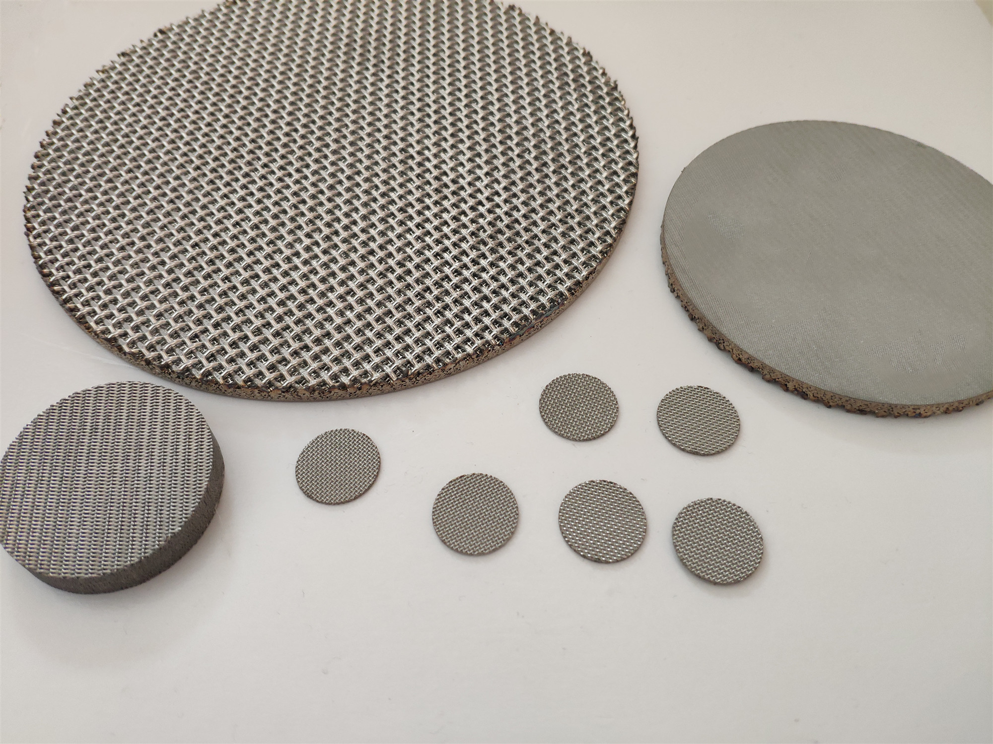 China Multi Layered Screens Sintered Metal Filter Disc High Rigidity And Stability on sale