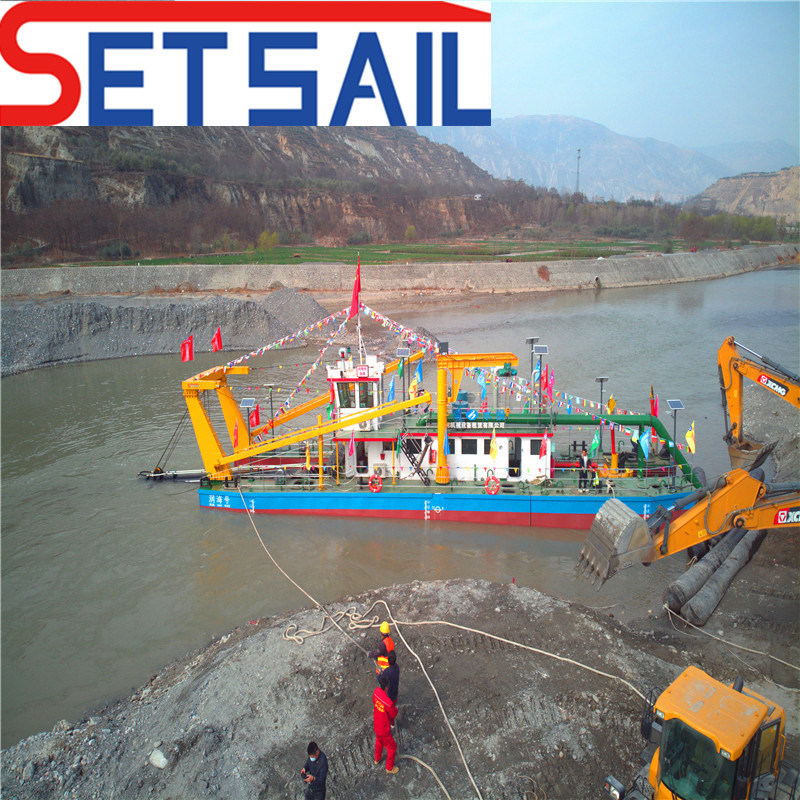 Cummins Diesel Engine 26inch Water Flow 9000m3 Cutter Suction Dredger