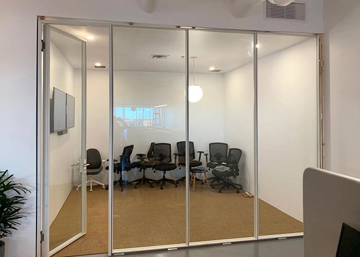 79mm Aluminum Tempered Single Or Double Glass Hard 3mm Profile Clear Frame Glass Partitions