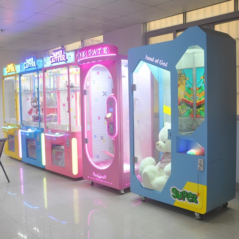 Cheap Amusement Park Coin Operated Skill Magic Cut 3 Win Arcade Gift Vending Game Machine with bill acceptor