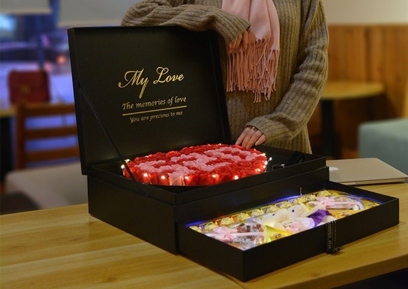 Double Layer Cardboard Florist Bouquet Box Jewelry Gifts Packaging Personalized