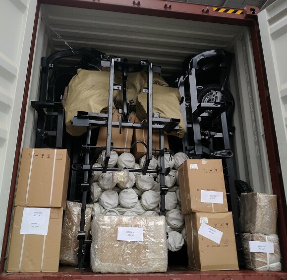 Motorized Tricycle 300CC Carga Triciclo Cargo Red Driving Type Motorized Closed 250cc